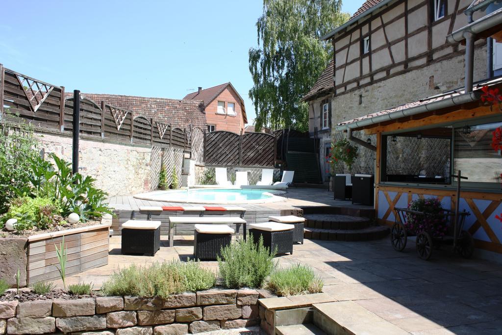 Gites Des Dix Vins Dangolsheim Bagian luar foto